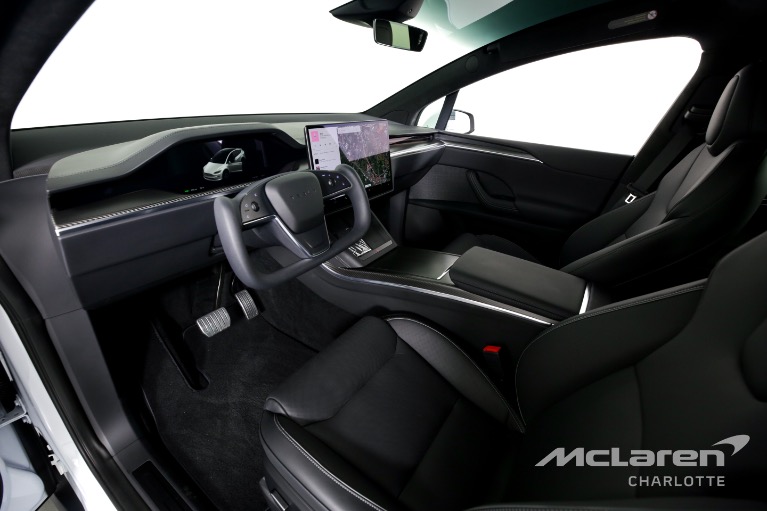 Used-2022-Tesla-Model-X-Plaid