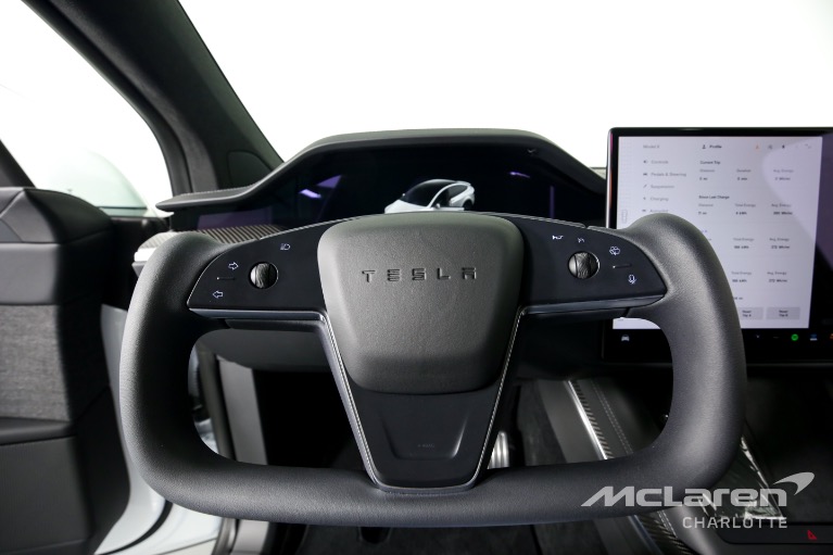Used-2022-Tesla-Model-X-Plaid