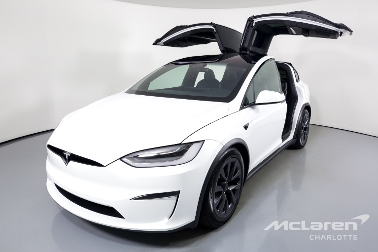 Used-2022-Tesla-Model-X-Plaid
