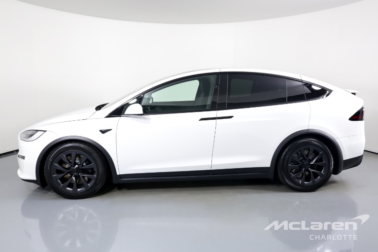 Used-2022-Tesla-Model-X-Plaid