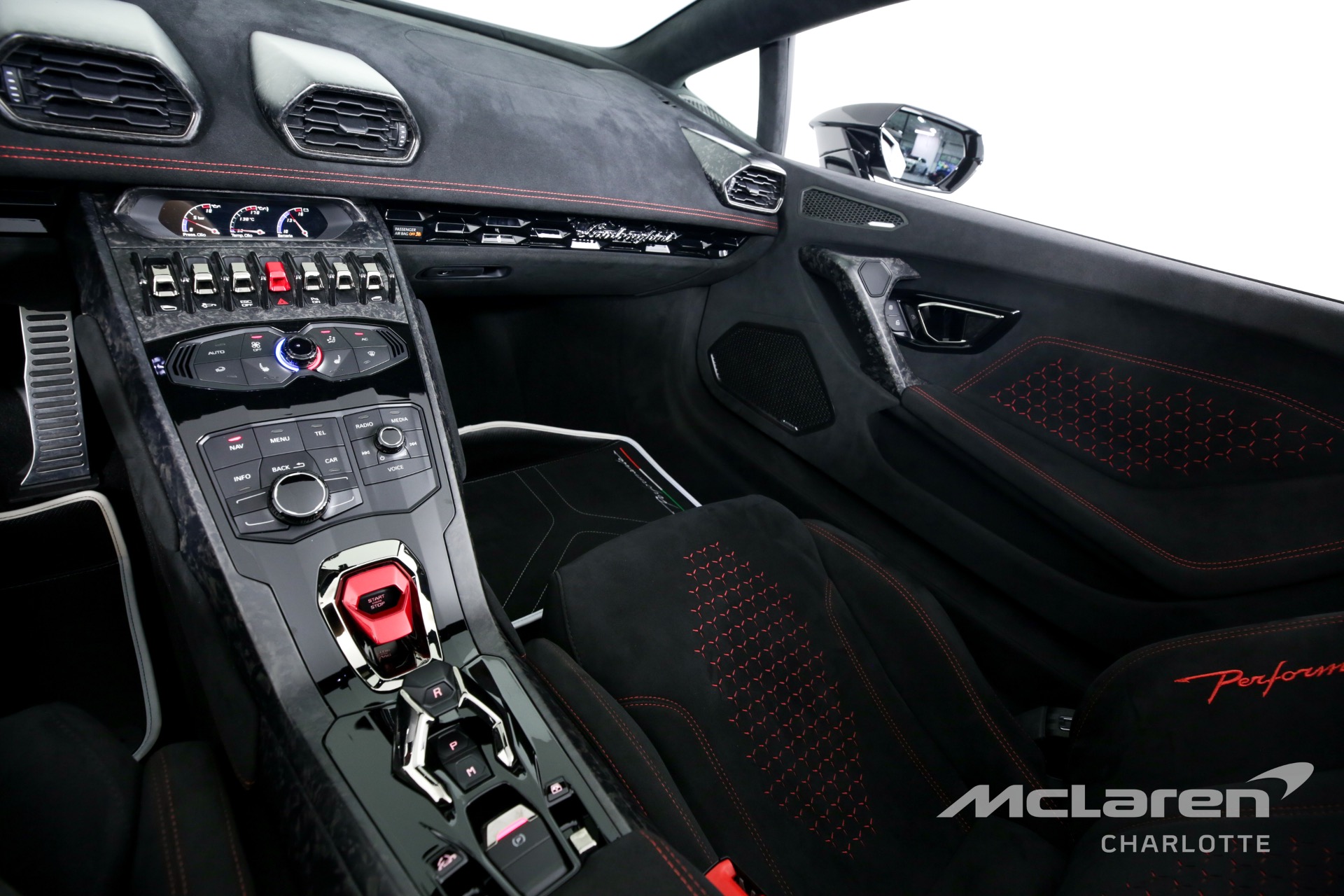 Used 2018 Lamborghini Huracan LP 640-4 Performante Spyder | Charlotte, NC