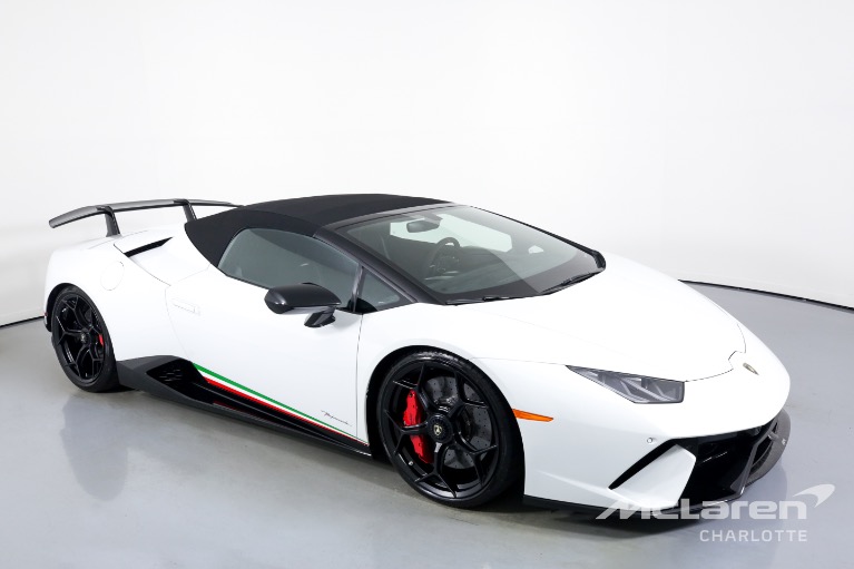 Used-2018-Lamborghini-Huracan-LP-640-4-Performante-Spyder