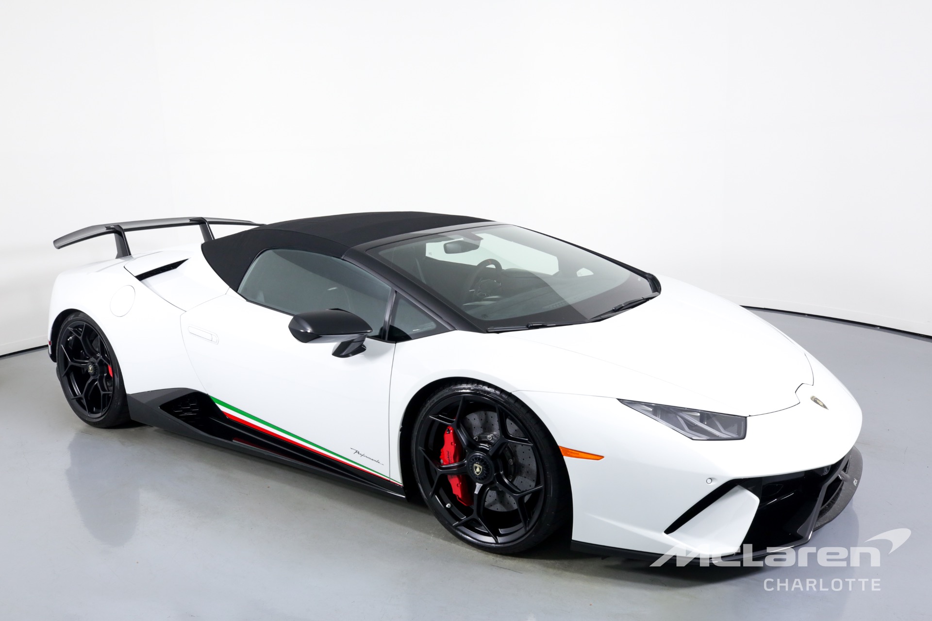 Used 2018 Lamborghini Huracan LP 640-4 Performante Spyder | Charlotte, NC