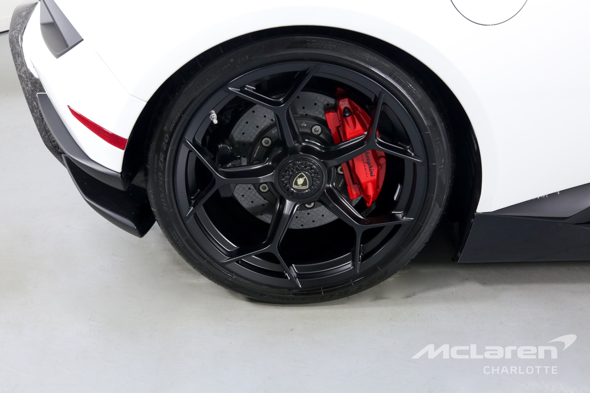 Used 2018 Lamborghini Huracan LP 640-4 Performante Spyder | Charlotte, NC