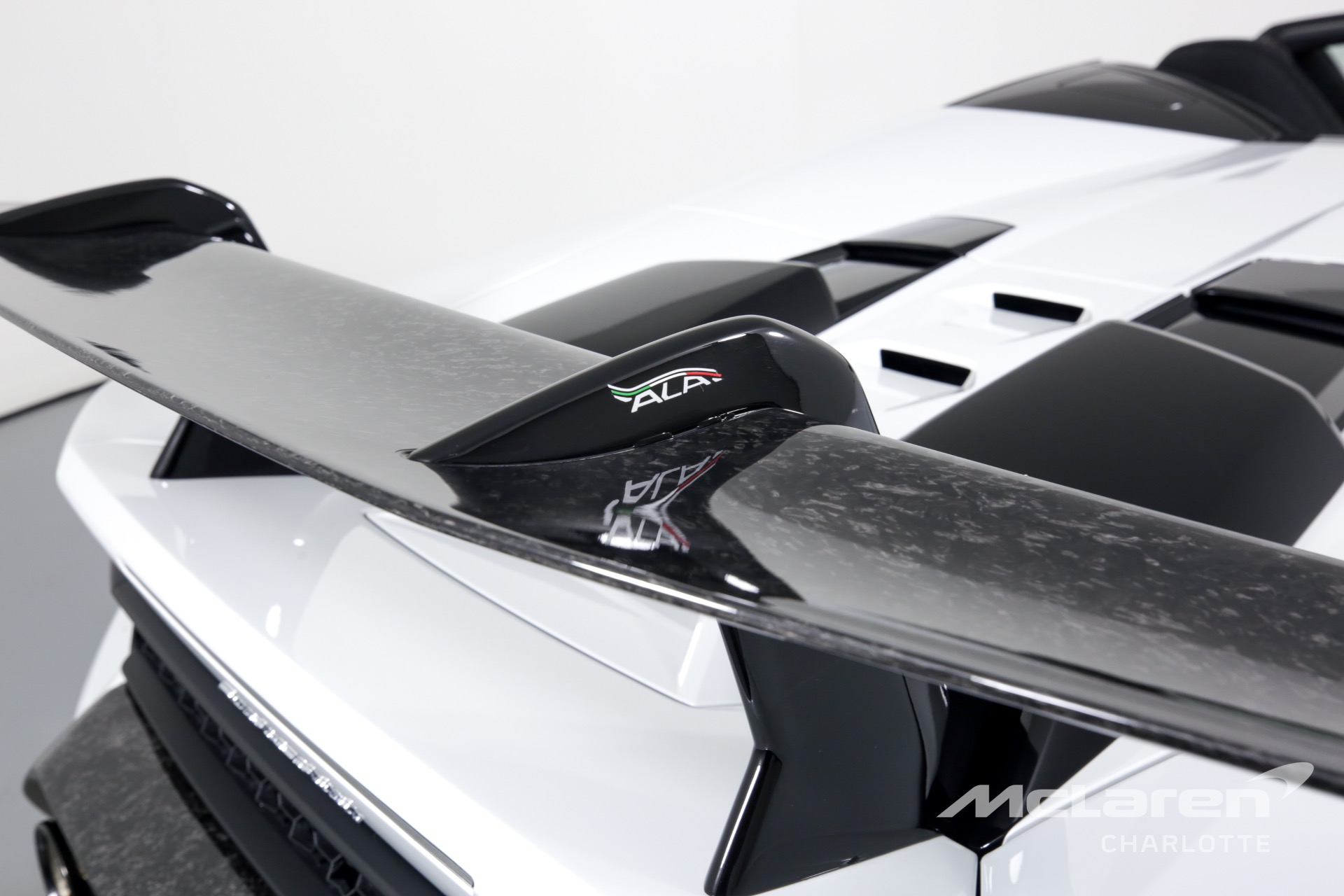 Used 2018 Lamborghini Huracan LP 640-4 Performante Spyder | Charlotte, NC