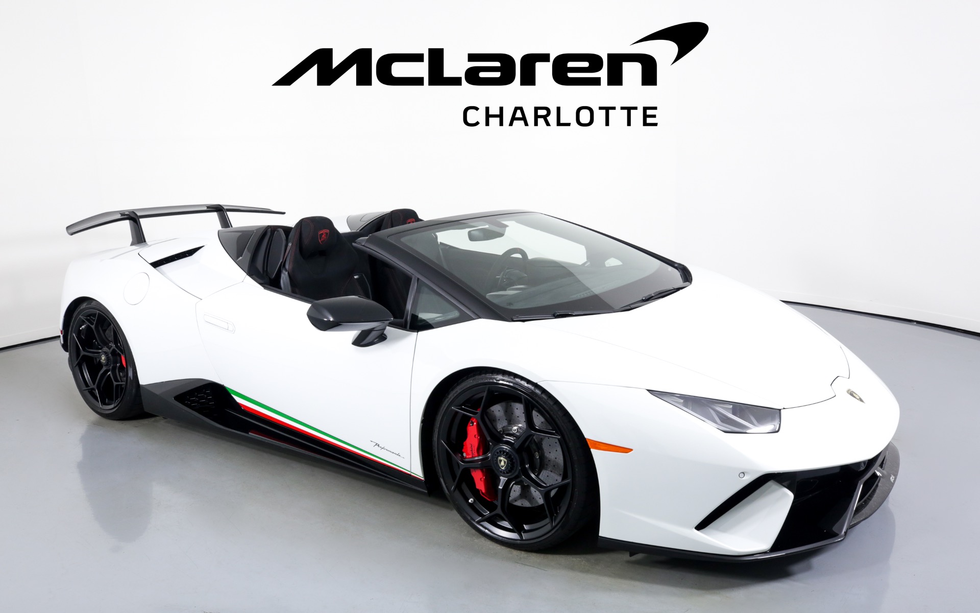 Used 2018 Lamborghini Huracan LP 640-4 Performante Spyder | Charlotte, NC