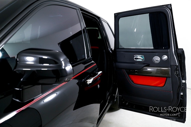 Used-2020-Rolls-Royce-Cullinan-Black-Badge