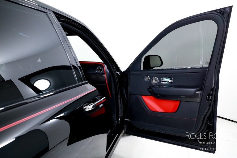 Used-2020-Rolls-Royce-Cullinan-Black-Badge