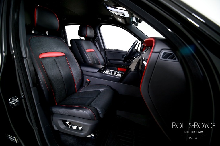 Used-2020-Rolls-Royce-Cullinan-Black-Badge