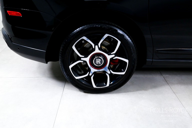 Used-2020-Rolls-Royce-Cullinan-Black-Badge