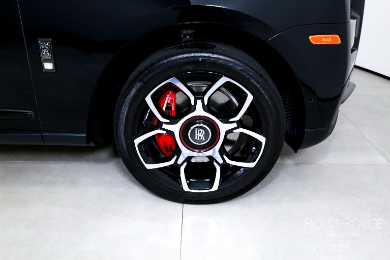 Used-2020-Rolls-Royce-Cullinan-Black-Badge
