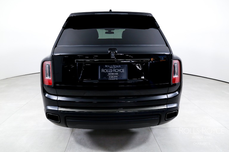 Used-2020-Rolls-Royce-Cullinan-Black-Badge