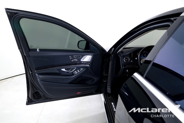Used-2019-Mercedes-Benz-S-Class-AMG-S-63