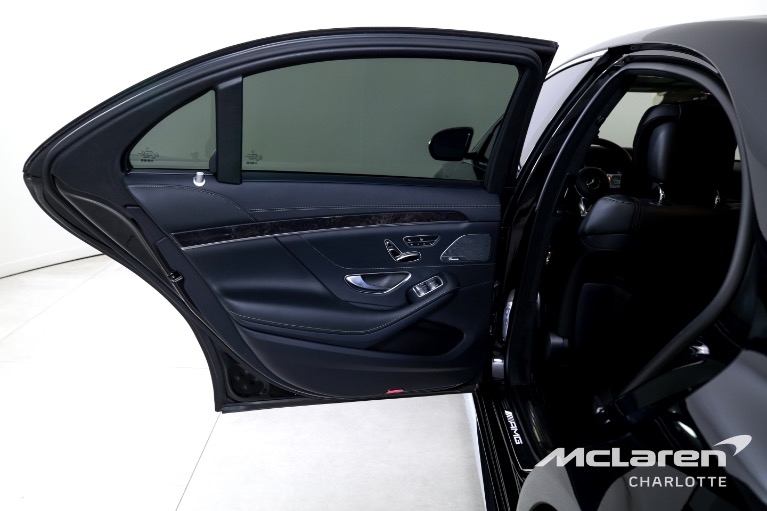Used-2019-Mercedes-Benz-S-Class-AMG-S-63