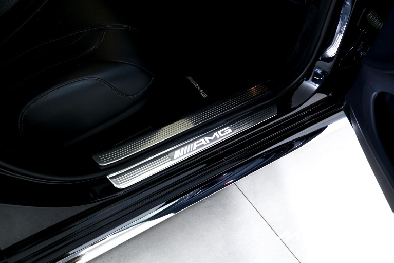 Used-2019-Mercedes-Benz-S-Class-AMG-S-63