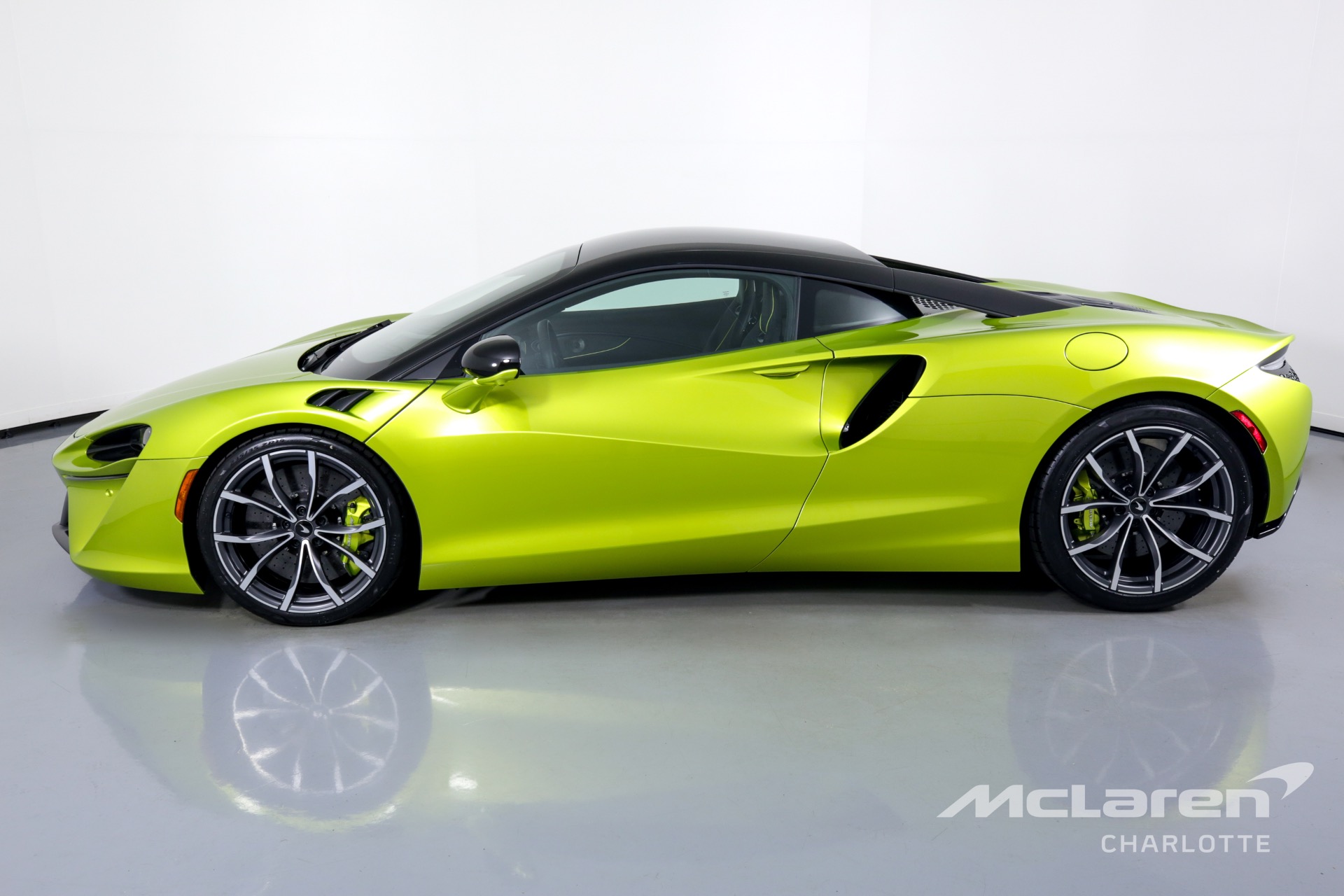 New 2023 McLaren Artura For Sale (297,842) McLaren Charlotte Stock 000142