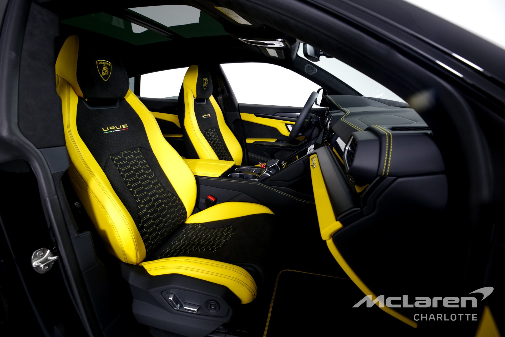 Used 2022 LAMBORGHINI URUS | Charlotte, NC