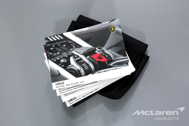 Used-2022-LAMBORGHINI-URUS