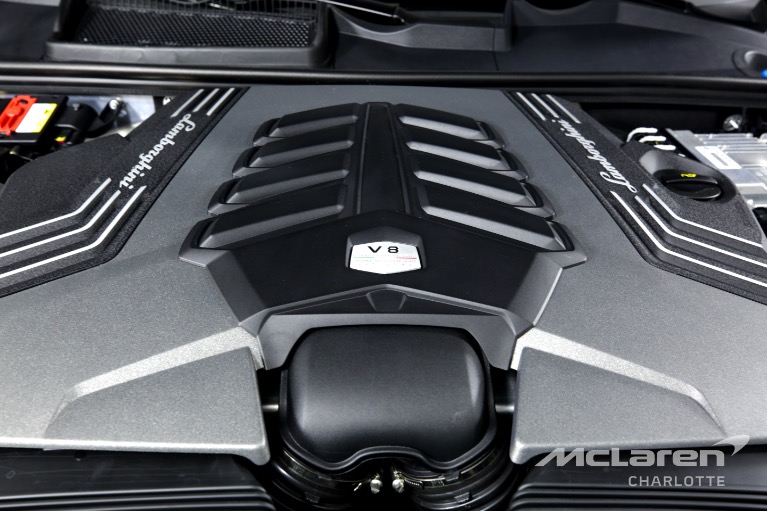 Used-2022-LAMBORGHINI-URUS