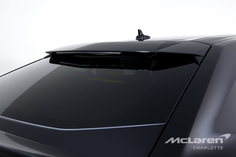 Used-2022-LAMBORGHINI-URUS