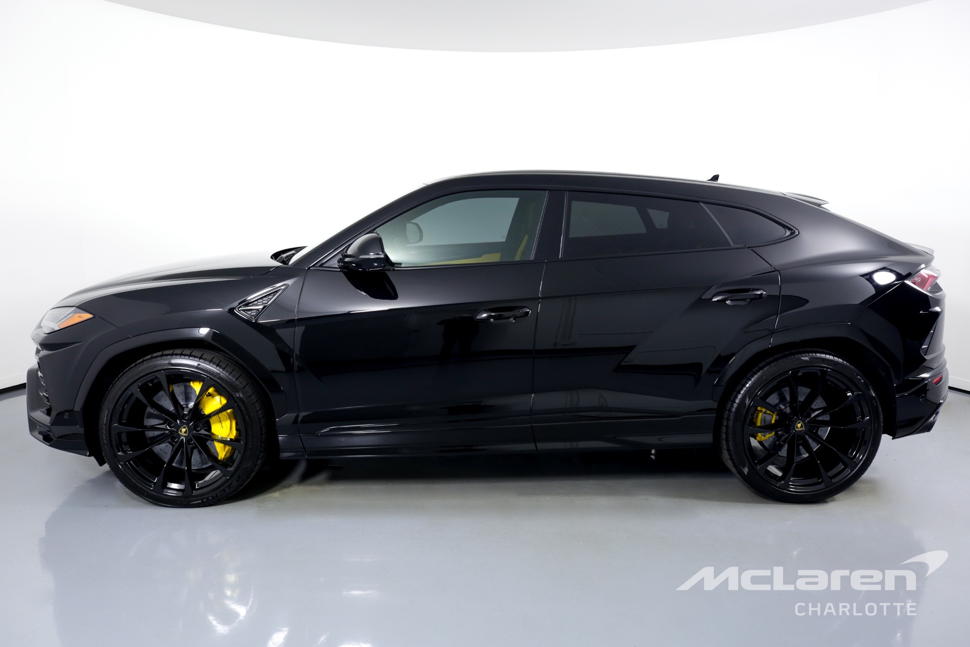 Used 2022 LAMBORGHINI URUS | Charlotte, NC