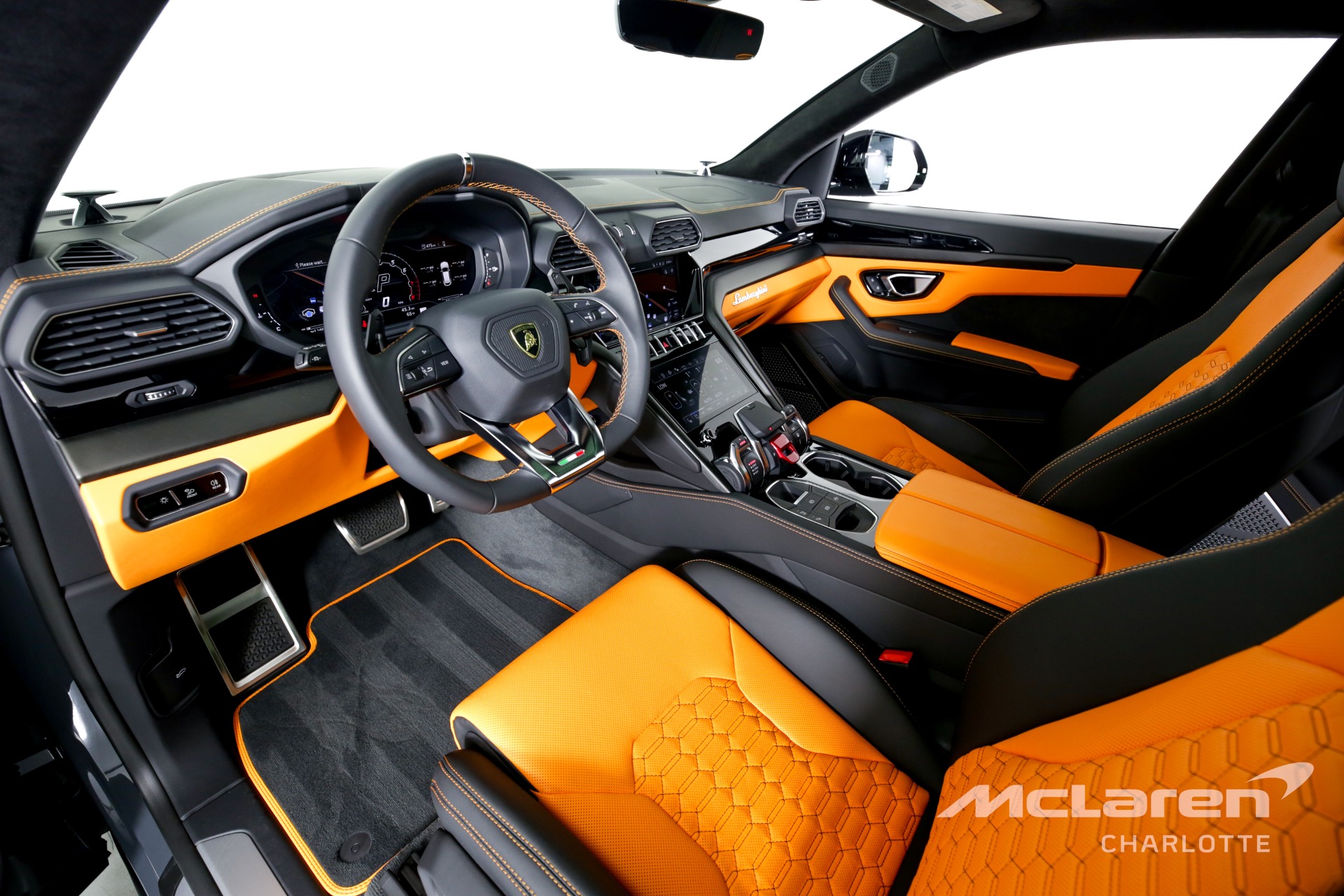 Used 2022 LAMBORGHINI URUS | Charlotte, NC