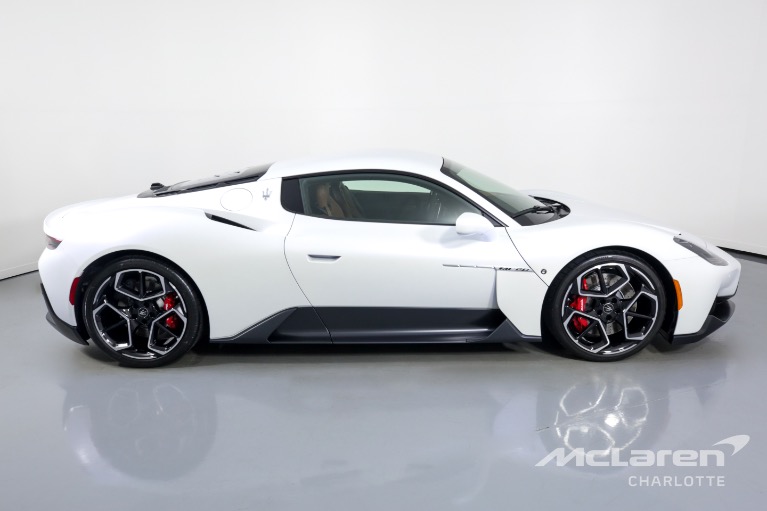 Used-2022-Maserati-MC20