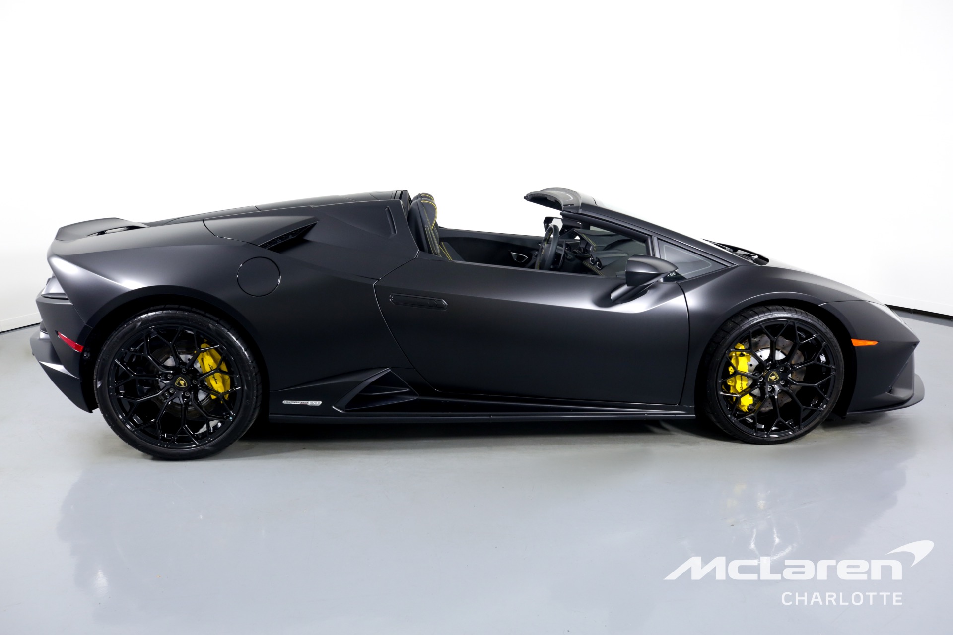 Used 2022 LAMBORGHINI HURACAN EVO | Charlotte, NC