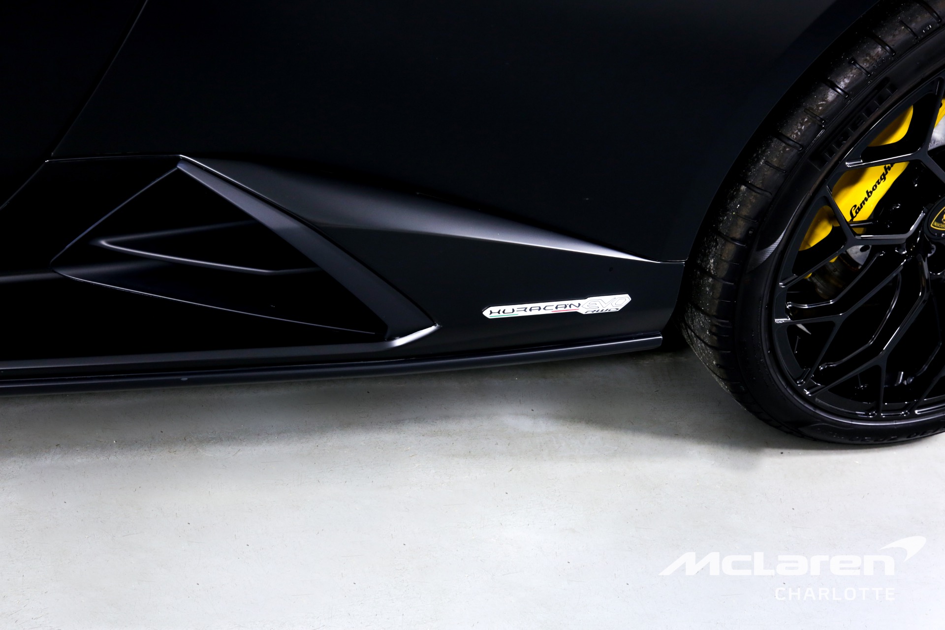 Used 2022 LAMBORGHINI HURACAN EVO | Charlotte, NC
