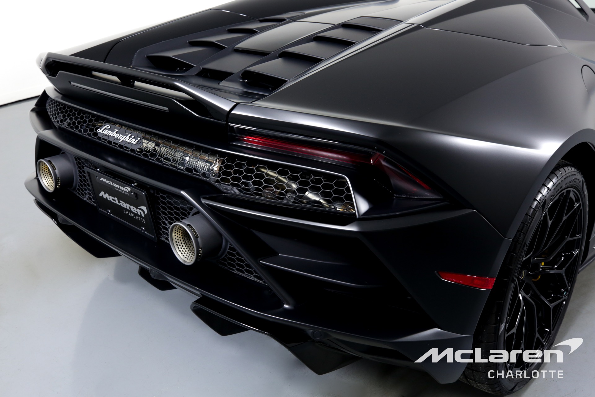 Used 2022 LAMBORGHINI HURACAN EVO | Charlotte, NC