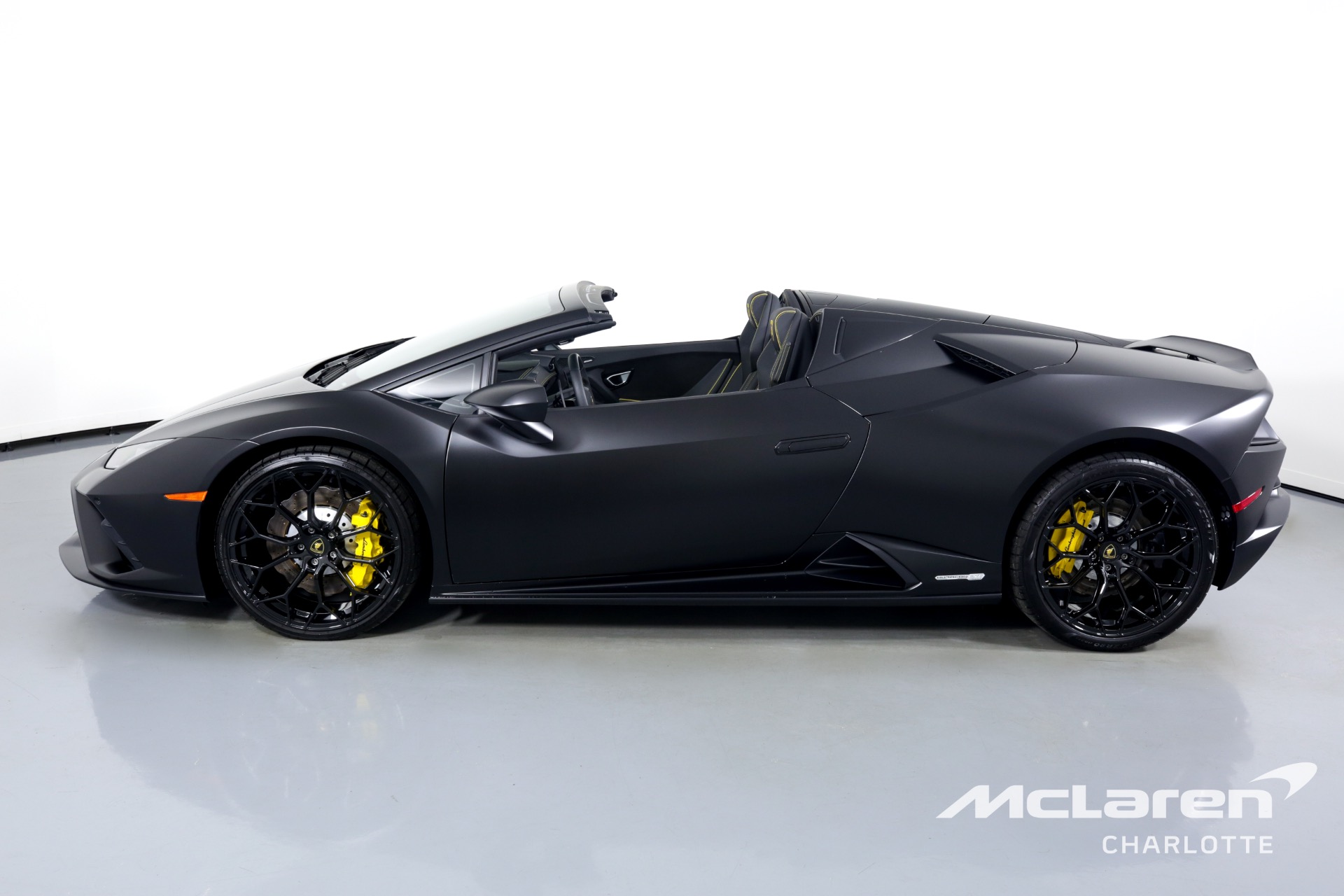 Used 2022 LAMBORGHINI HURACAN EVO | Charlotte, NC