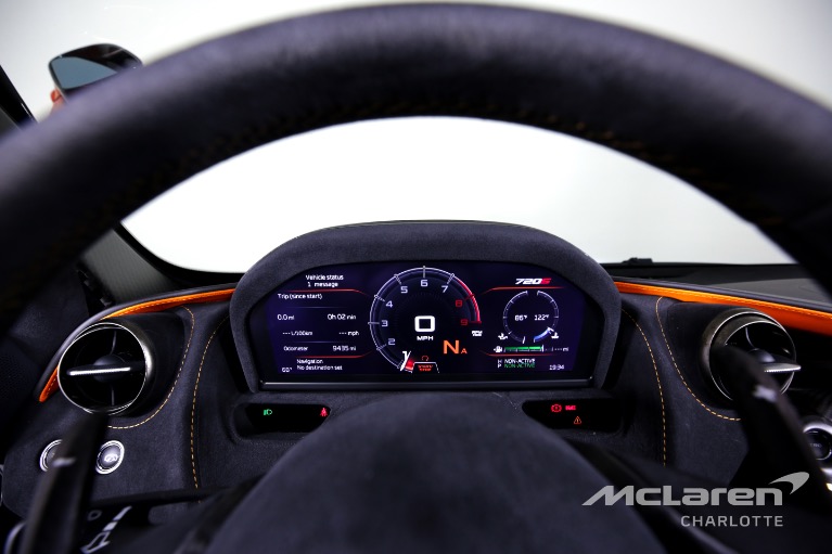 Used-2020-McLaren-720S-Spider-Performance