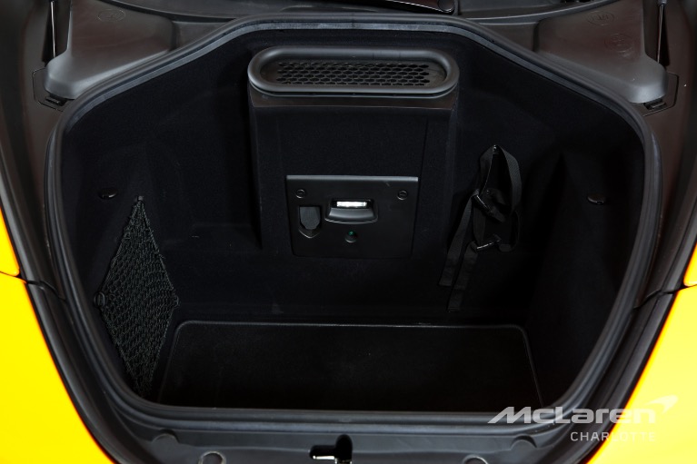 Used-2020-McLaren-720S-Spider-Performance