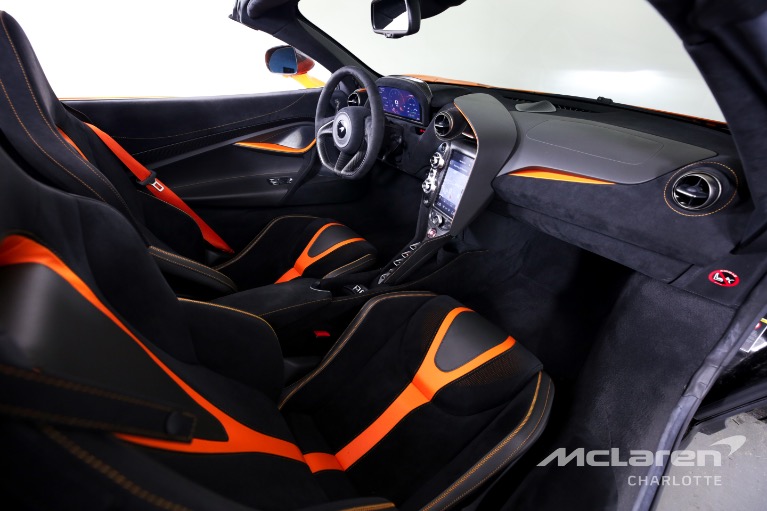 Used-2020-McLaren-720S-Spider-Performance