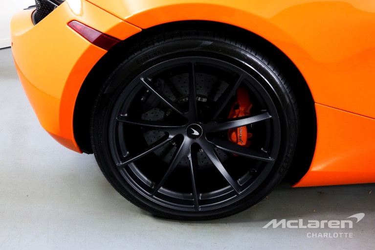 Used-2020-McLaren-720S-Spider-Performance