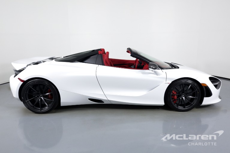 Used-2022-McLaren-720S-Spider-Performance