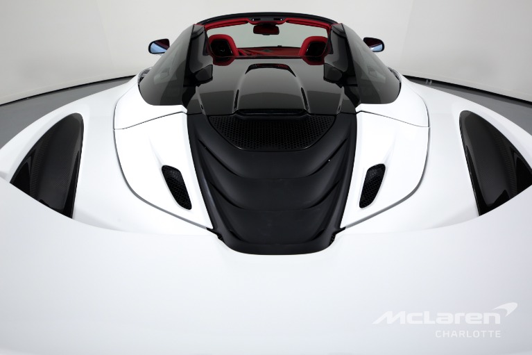 Used-2022-McLaren-720S-Spider-Performance