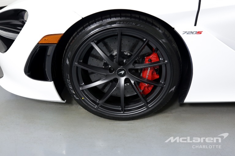 Used-2022-McLaren-720S-Spider-Performance