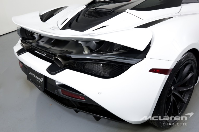 Used-2022-McLaren-720S-Spider-Performance