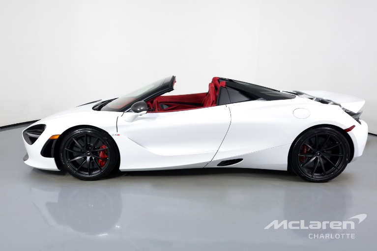 Used-2022-McLaren-720S-Spider-Performance