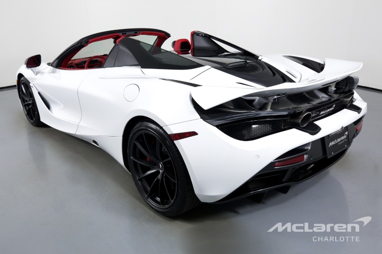 Used-2022-McLaren-720S-Spider-Performance