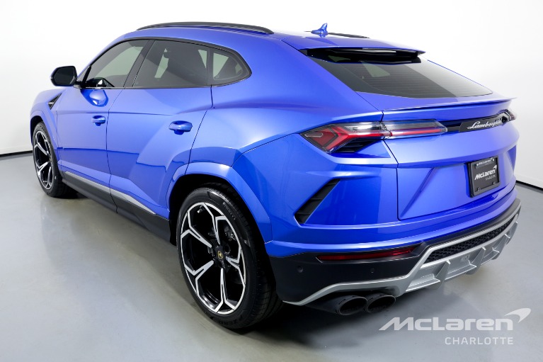 Used-2020-Lamborghini-Urus