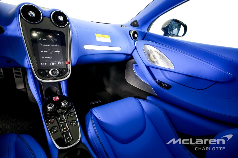 New-2022-McLaren-GT