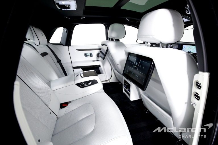 Used-2022-Rolls-Royce-Ghost