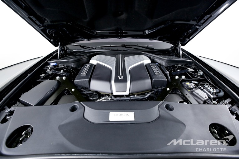 Used-2022-Rolls-Royce-Ghost