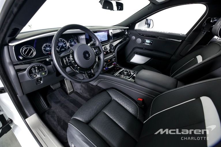 Used-2021-Rolls-Royce-Ghost