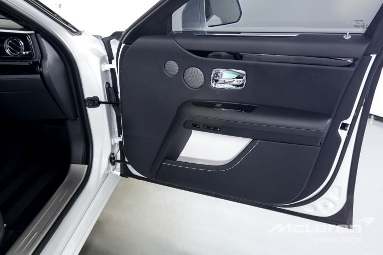 Used-2021-Rolls-Royce-Ghost