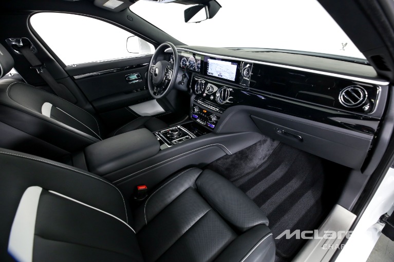 Used-2021-Rolls-Royce-Ghost