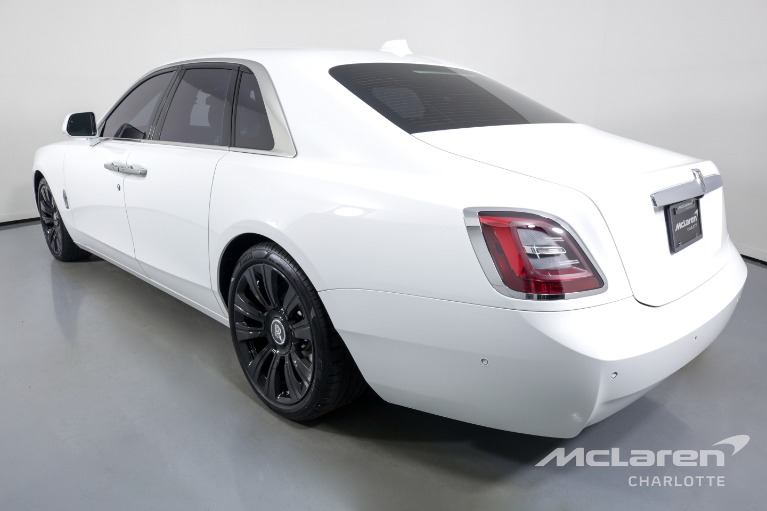 Used-2021-Rolls-Royce-Ghost