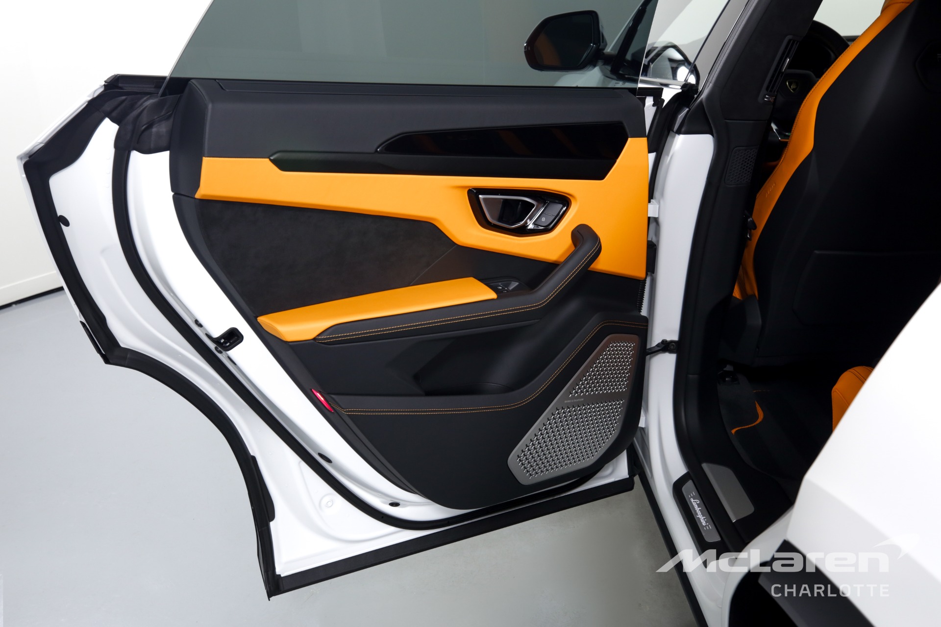 Used 2022 LAMBORGHINI URUS | Charlotte, NC